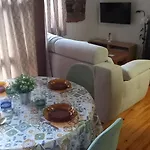 Pyros De Benas 贝纳斯克