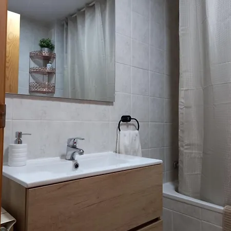 Pyros De Benas 公寓